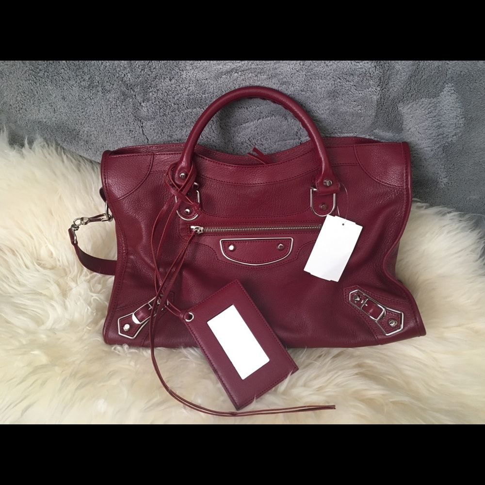 Hold for yengkeepop Classic purse