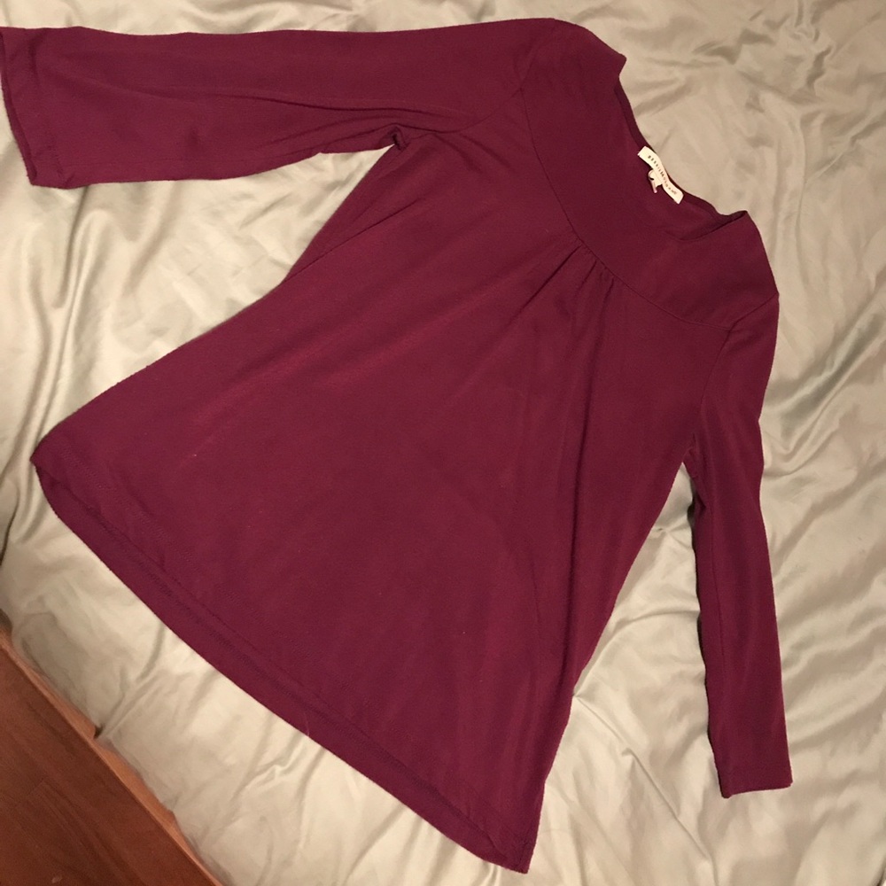 Burgundy 3/4 length blouse