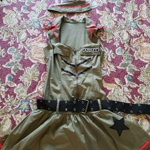 Women's Halloween costume- army girl