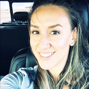 Meet your Posher, Stefanie