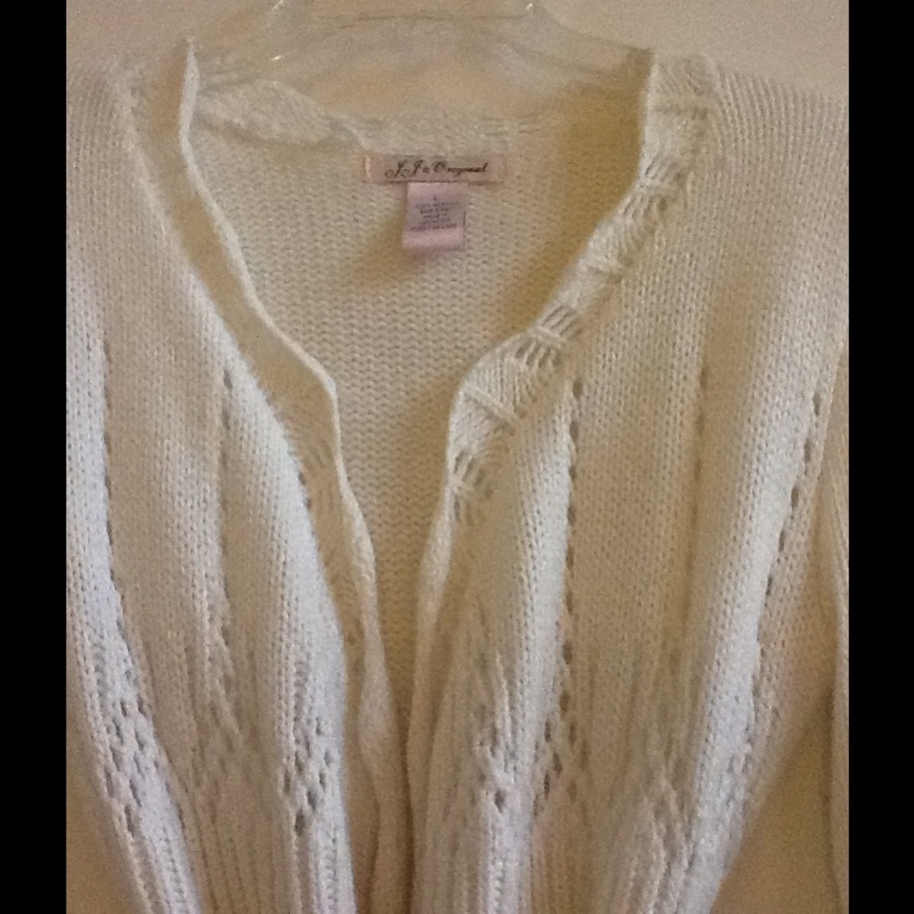 White knit cardigan/ sweater - Picture 3 of 6