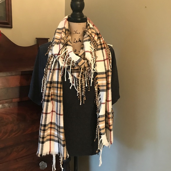 Fraas Accessories - 💖 NWT Fraas Ivory Tan Black Red Plaid Scarf