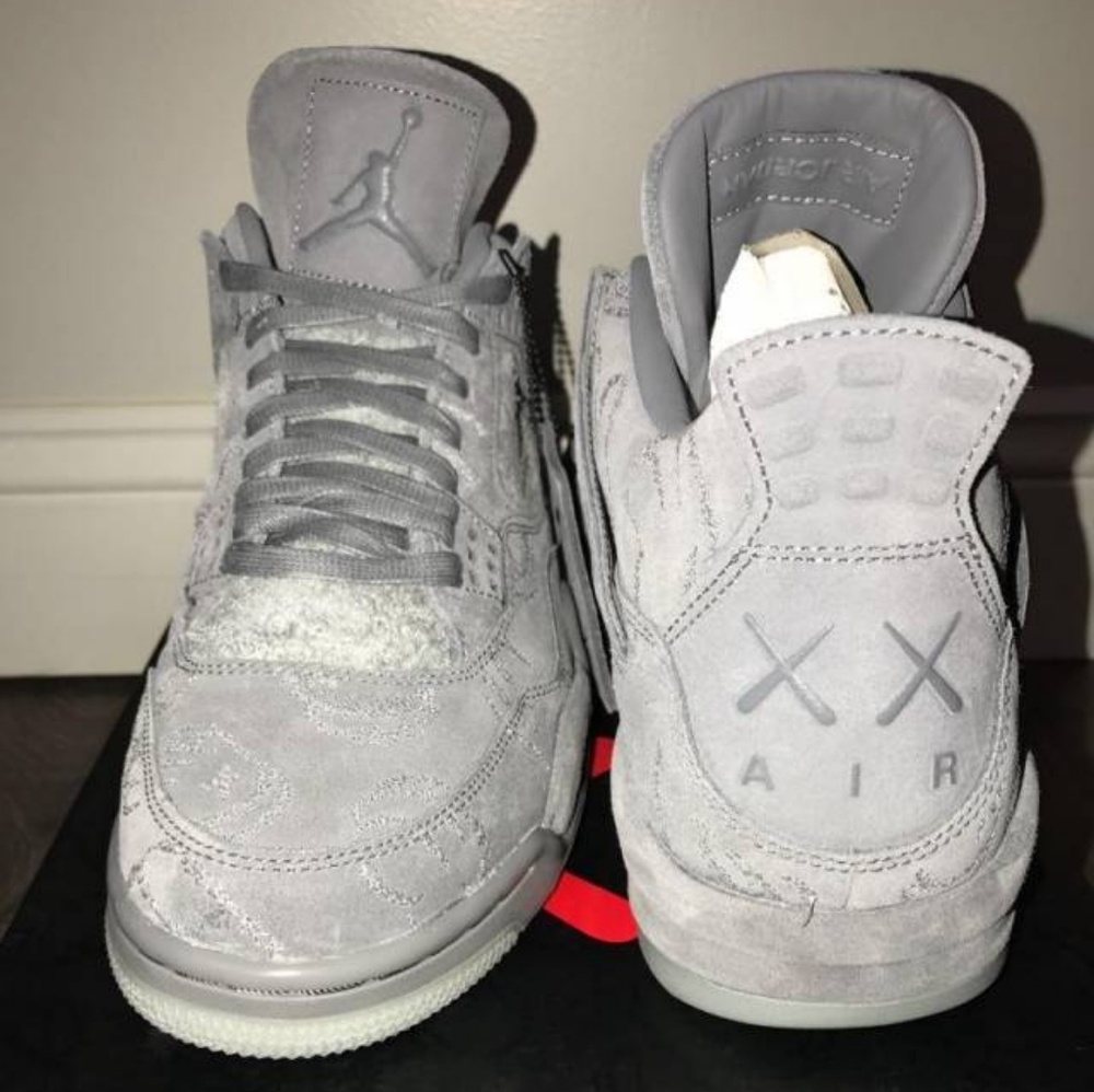 KAWS X JORDAN