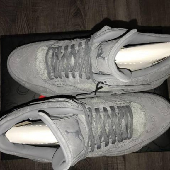 KAWS X JORDAN - Picture 4 of 6