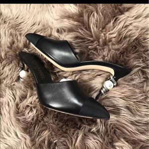 Meet your Posher, Lina