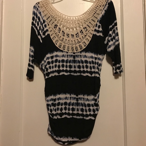 Elbow length tie die shirt, worn only a few times! - Picture 2 of 2