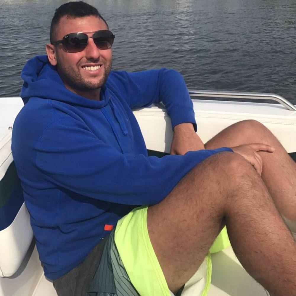 Meet your Posher, Mustafa