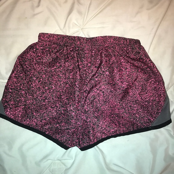 Champion Running Short - Picture 2 of 2