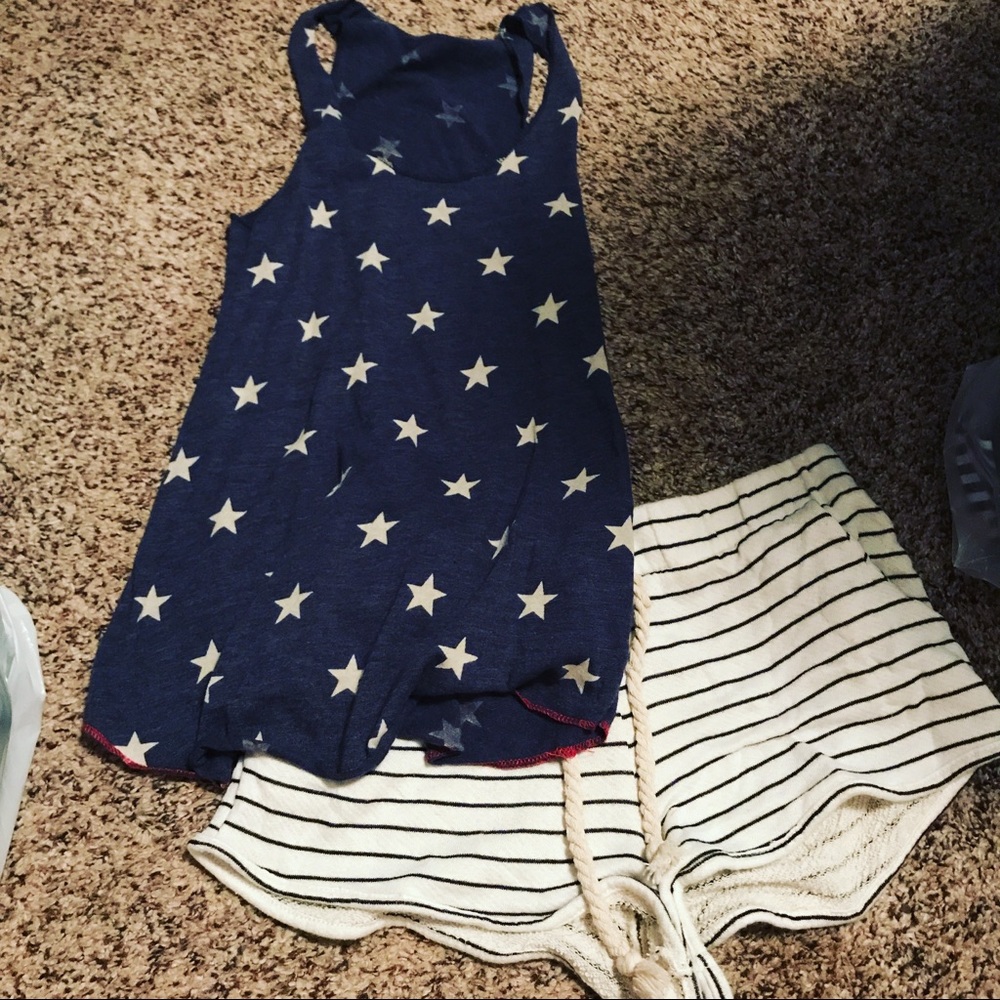 Jessie James Decker sister Sydney boutique