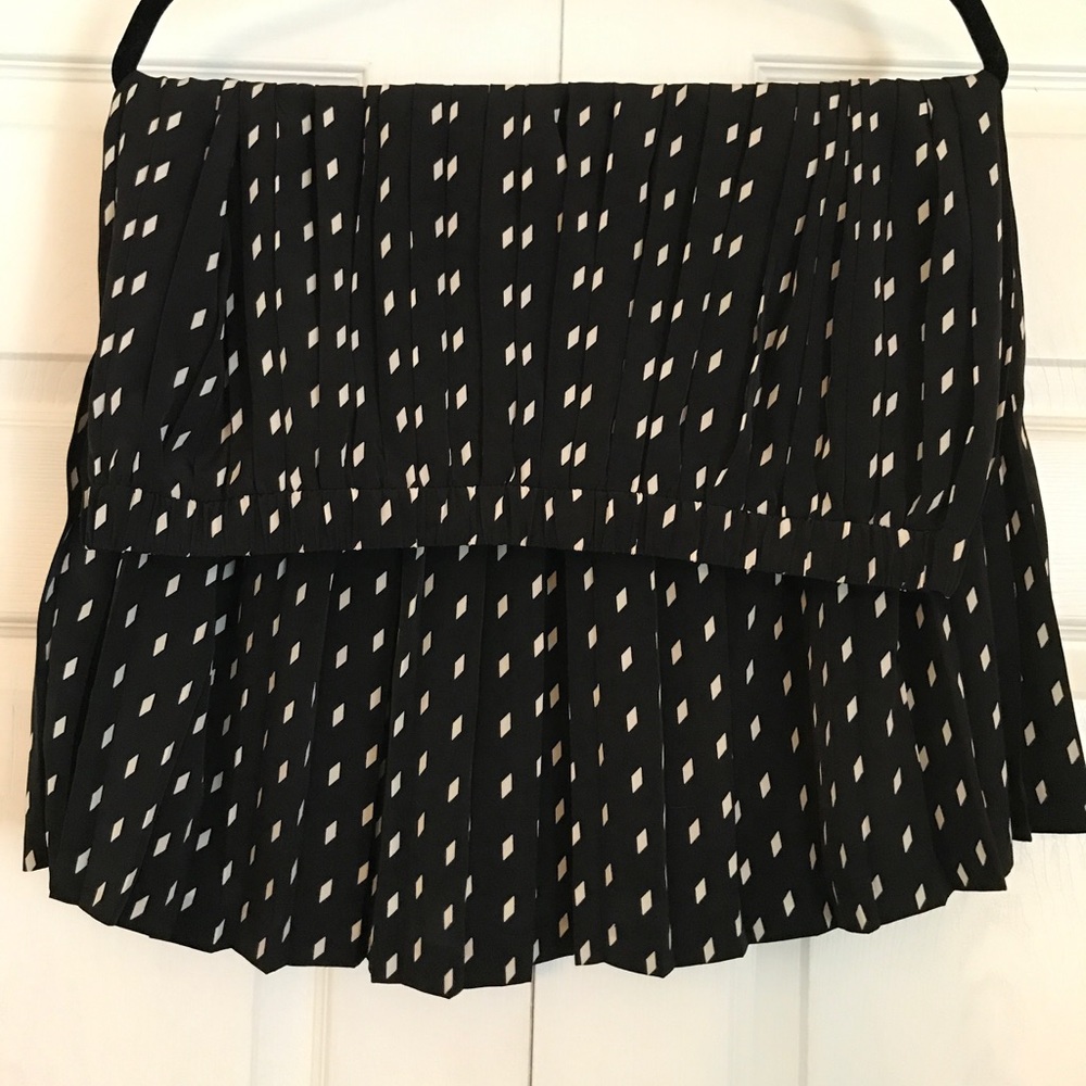 Women's pleated skirt