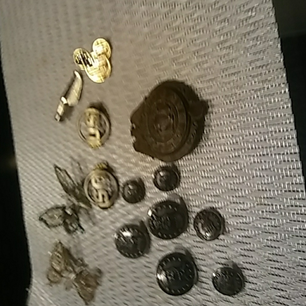 one (lot) of vintage pieces7