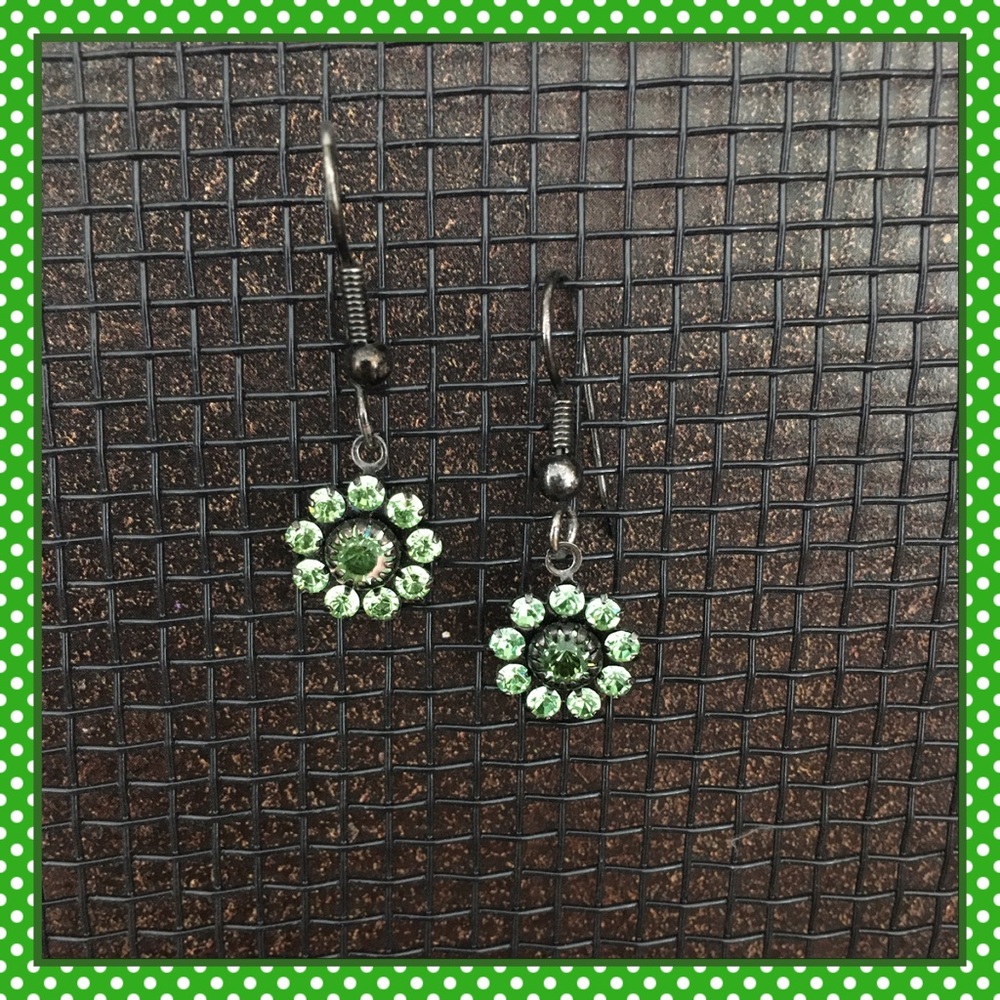 Sparkly Green Earrings