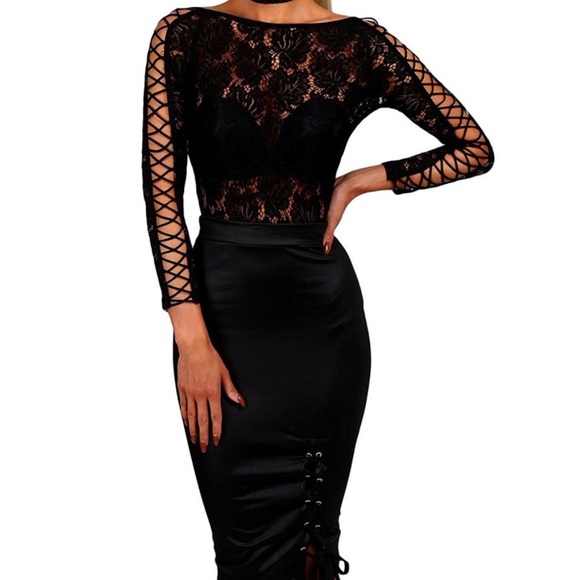 Lace bodysuit - Picture 1 of 3