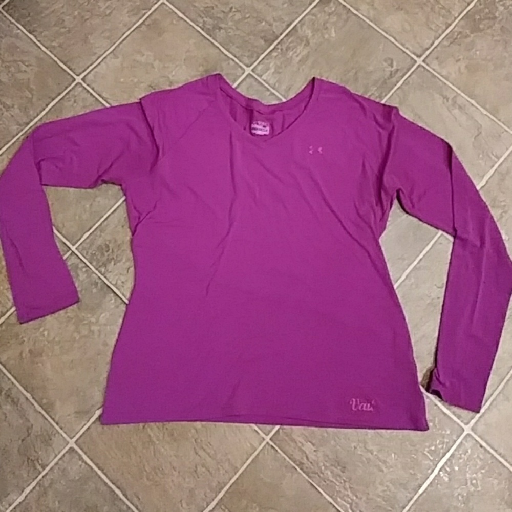 Woman's UNDER ARMOUR heat gear shirt LARGE