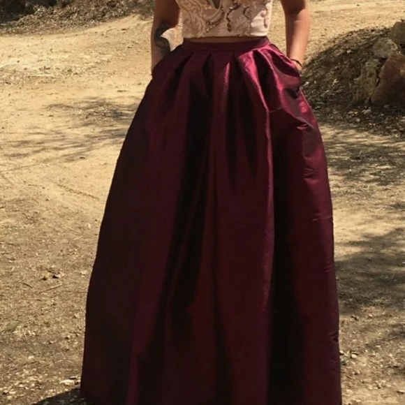 Tafta skirt - Picture 3 of 4