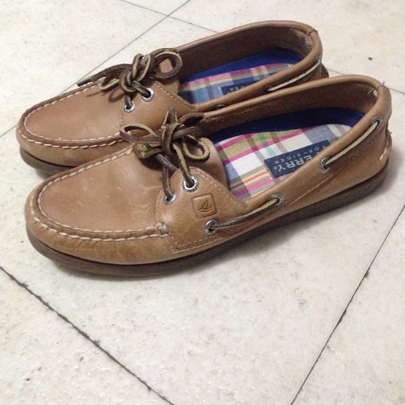 Sperry Top-Sider: Woman Size 7, Worm once - Picture 2 of 3