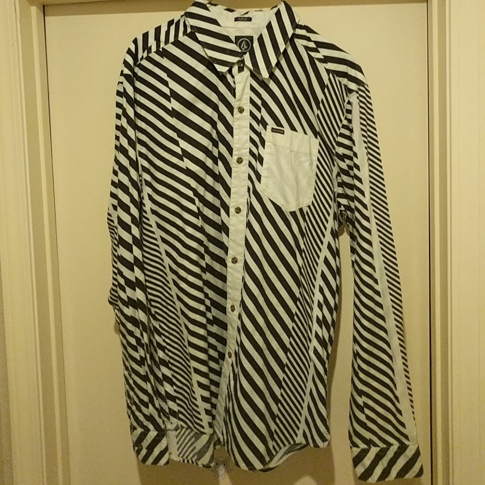 Volcom long sleeve