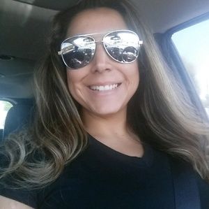 Meet your Posher, Lorena