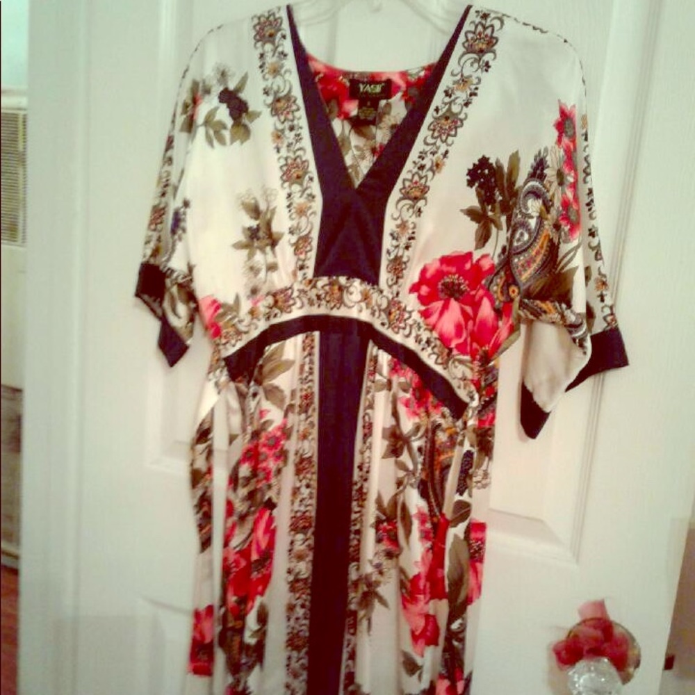 Like Johnny Was. Silk flower dress.