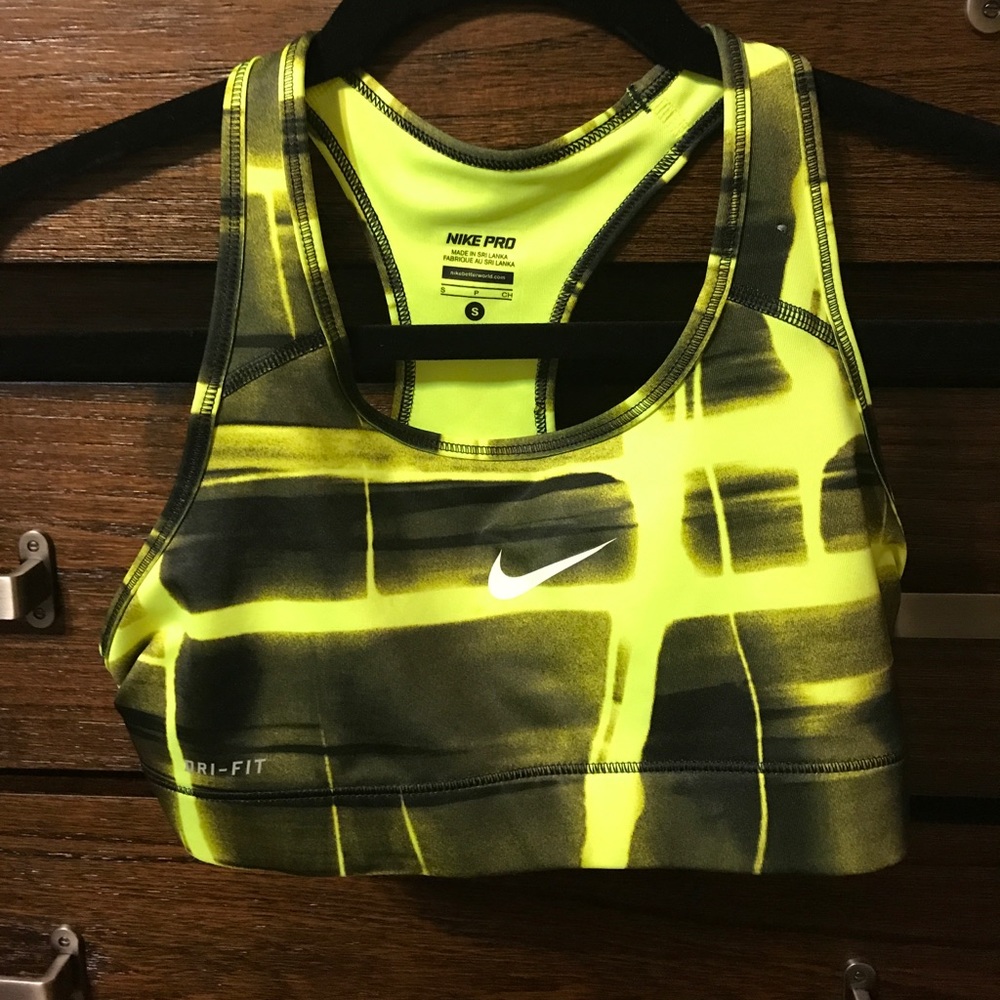 Nike Dry Fit sports bra