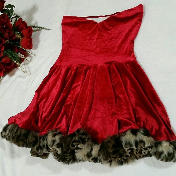 Sexy Mrs Claus Leopard Trim Costume - Picture 3 of 8