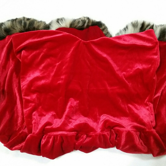 Sexy Mrs Claus Leopard Trim Costume - Picture 6 of 8