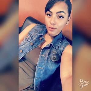 Meet your Posher, Ivelisse