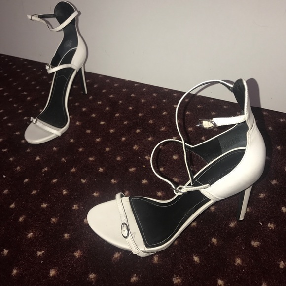 Heels - Picture 3 of 3