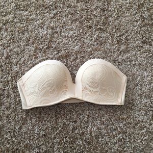 NWT nude Lace bralette. A cup.