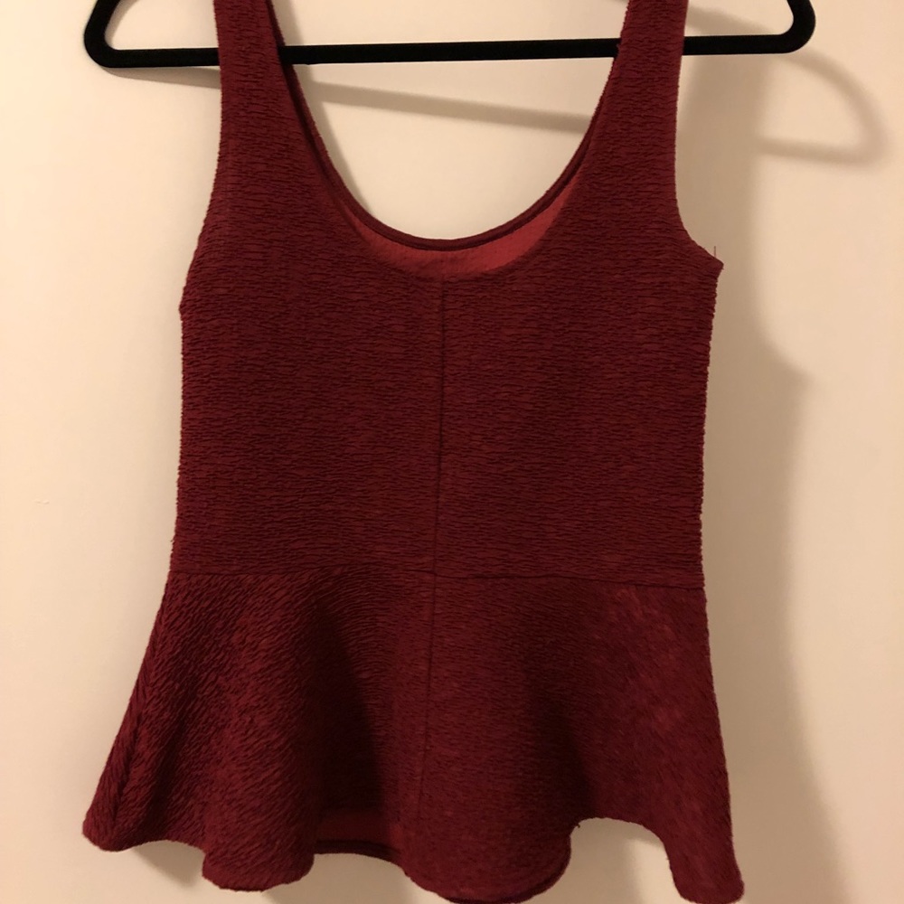 Mango red top - Picture 2 of 2