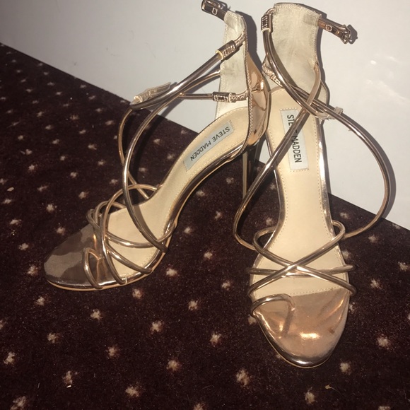 Shoes - Picture 2 of 3