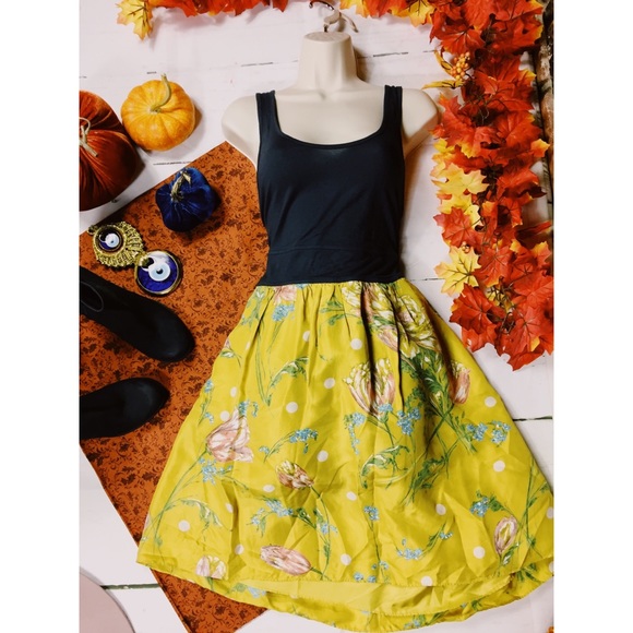 Anthropologie Dresses & Skirts - FLASH Anthropologie Polka Dot Floral Maeve Dress L