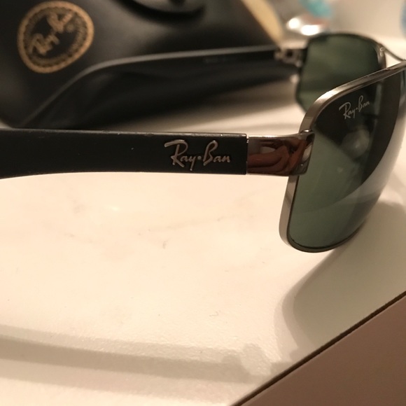 Ray ban aviators for sale only worn onces