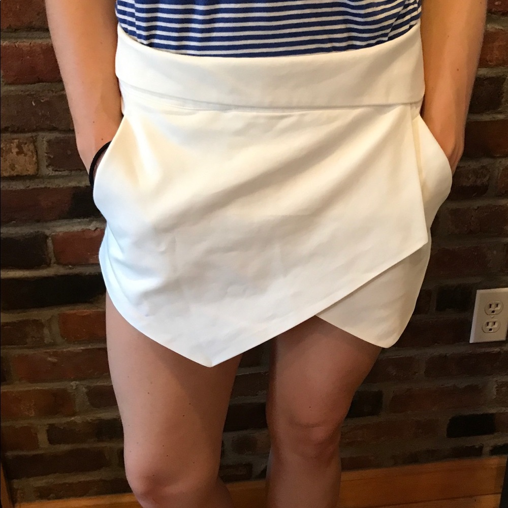 Zara white skort