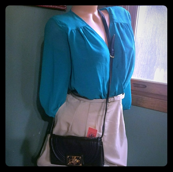 Tory Burch Tortoise Logo Malachite Crossbody - Picture 2 of 8