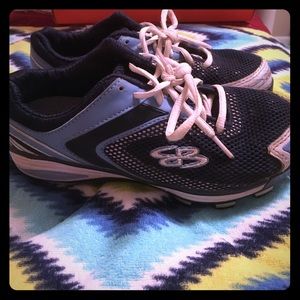 Boys Boombah Baseball cleats, Size 4