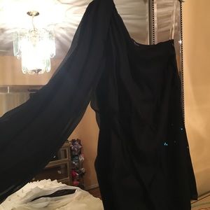 ✨Marciano size small one sleeve dress✨