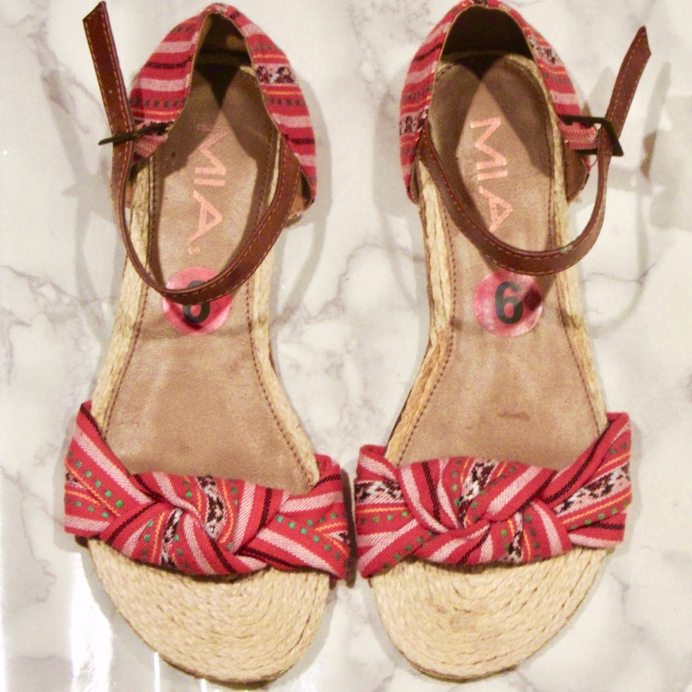 🔥MIA Sandals🔥