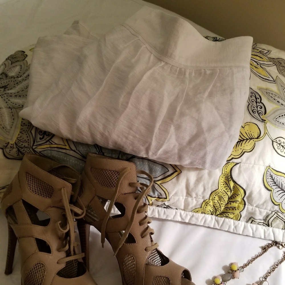 Bundle 2/$26-Ann Taylor Loft skirt