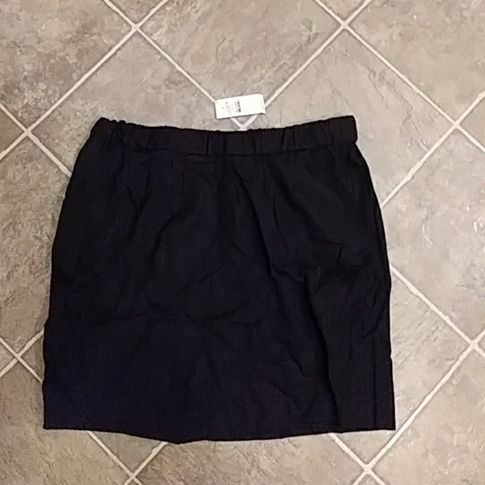 NWT Ann Taylor LOFT petites black Skirt SMALL Pet