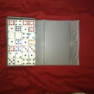 Dominoes by cardinal