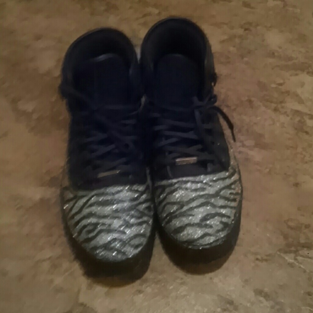 Limited edition Jordans - Picture 2 of 3