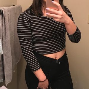 Cropped 3/4 Sleeve Striped Shirt