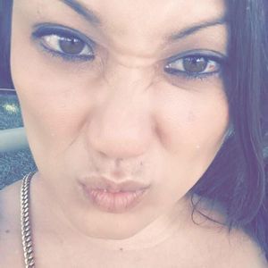 Meet your Posher, Chloe