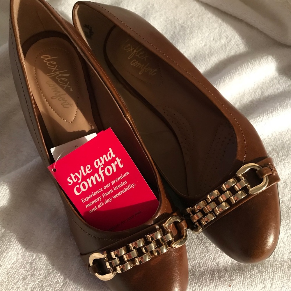 🔥Brand New Brown Wedge Shoes