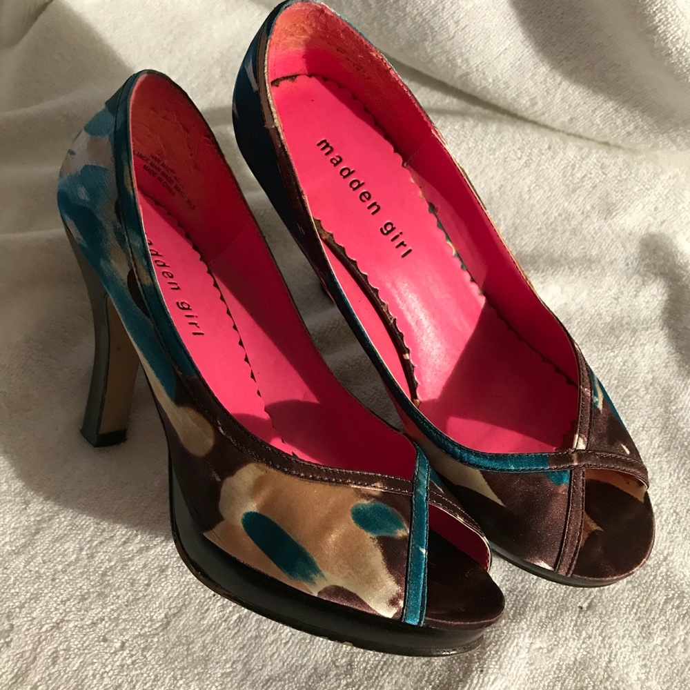 Peep Toe Sexy Shoe