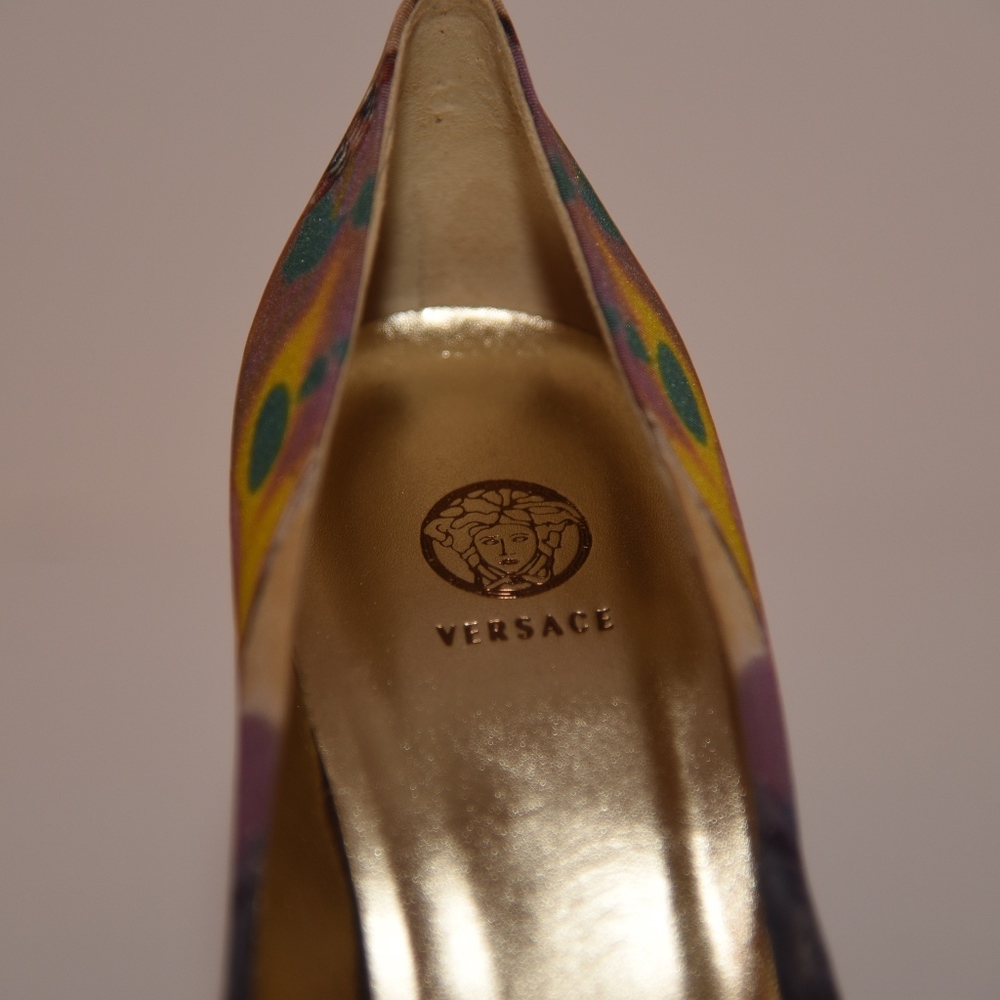 Versace multicolor yellow bottom size 7.5 heels