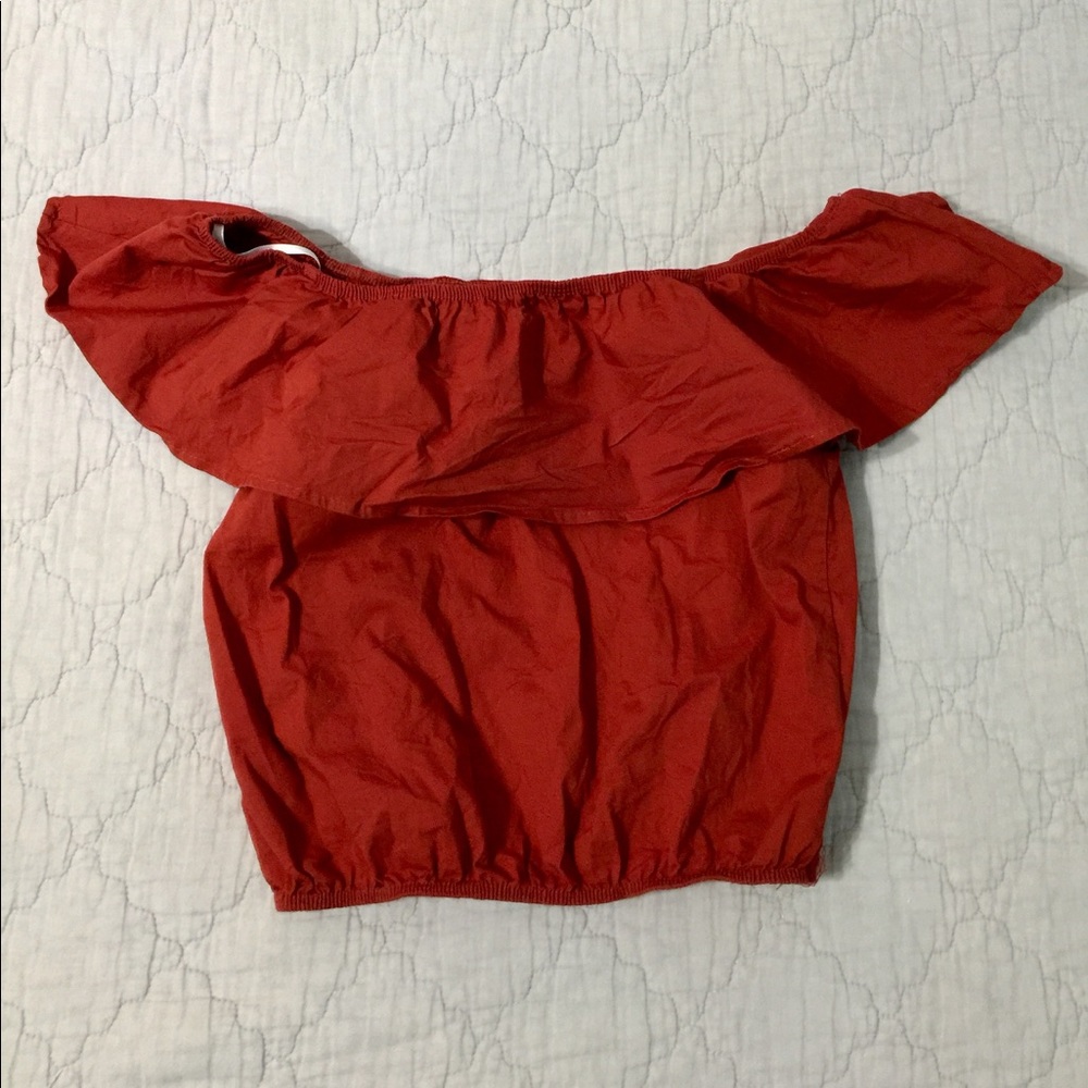 RED OFF THE SHOULDER TOP