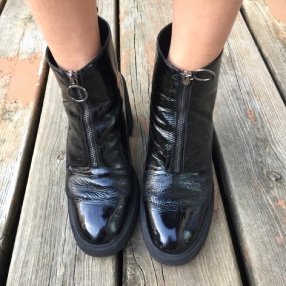 Black patent leather zip up ankle boots o ring