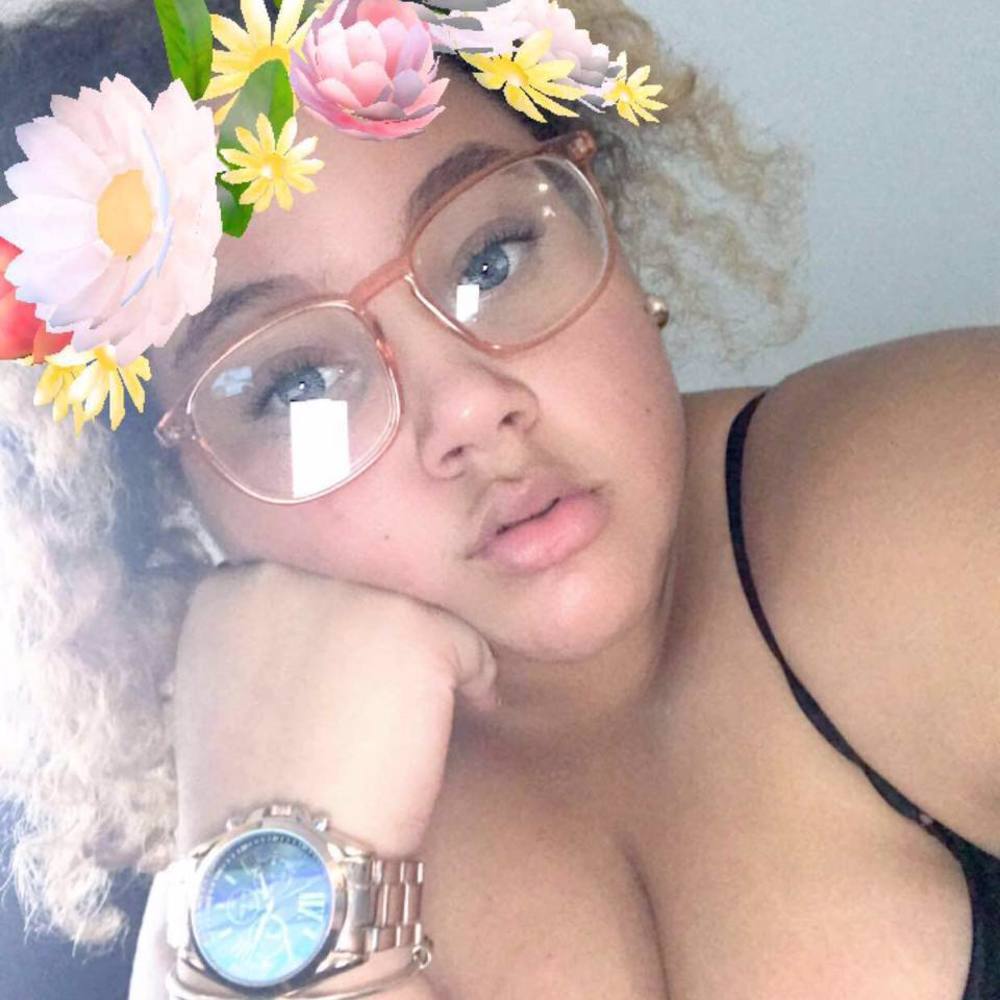 Meet your Posher, Keily